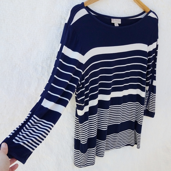 Dress Barn Woman’s Size L ¾ Sleeve Top - Picture 11 of 14